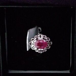 Elegant Deep Pink Ruby Women's Ring in 10k White Gold Feilgree Setting Size 8